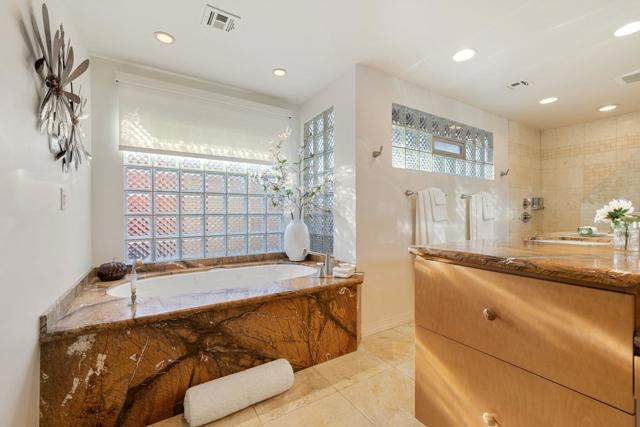 45371 Rancho Palmeras Drive, Indian Wells CA: https://media.crmls.org/mediaz/8fdf4203-aae0-4f19-8e95-66cfadbbcb79.jpg