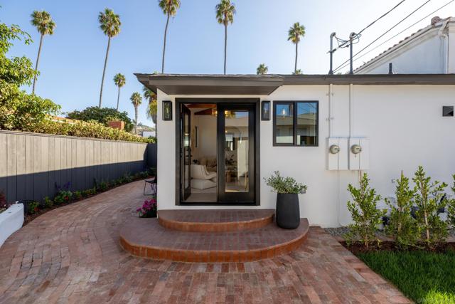 434 436 Bonair St, La Jolla CA: https://media.crmls.org/mediaz/8fe0a334-99fd-4412-9986-b867e93adaa9.jpg