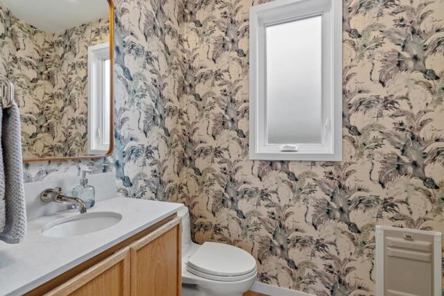 108 Grove Lane, Capitola CA: https://media.crmls.org/mediaz/8fe0e1ad-3e4e-40be-b5c6-3c33e8eb4773.jpg
