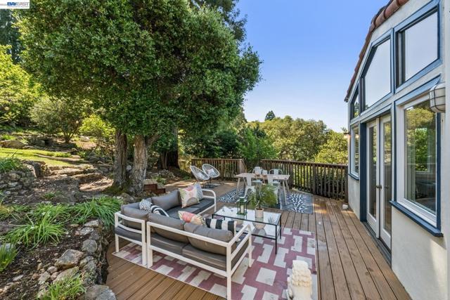 Image 31 of 60 For 491 Vincente Avenue