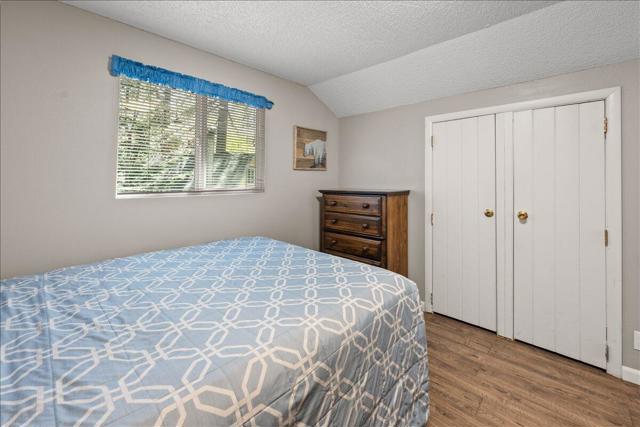 880 Jaybird Lane, Big Bear, CA 92315