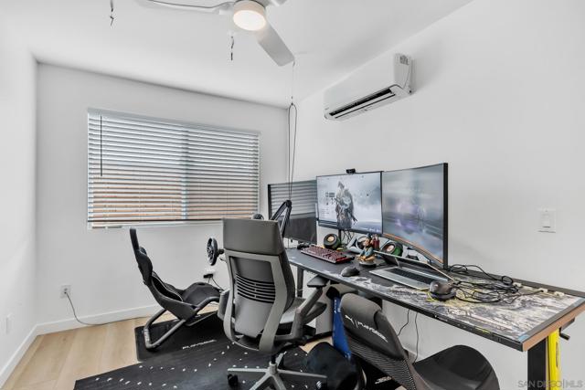 2146 Franklin Ave, San Diego CA: https://media.crmls.org/mediaz/8fe22104-3aff-40fe-be17-7c14a4b6894b.jpg