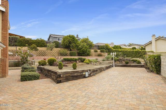 39-web-or-mls-UpmarketMedia_577Cort-111