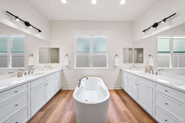 1228 Spivey Rd, Chula Vista CA: https://media.crmls.org/mediaz/8fe2d9ce-c1e1-4e9a-9409-dd10082b33c9.jpg