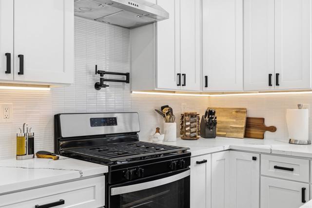 Detail Gallery Image 8 of 41 For 704 Aster St, Escondido,  CA 92027 - 4 Beds | 2 Baths