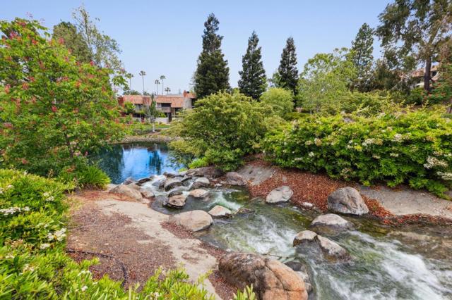 102 Calle Nivel, Los Gatos CA: https://media.crmls.org/mediaz/8fe42a14-c2c6-4cf4-9531-17e244a1e583.jpg
