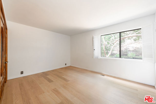 13033 Sky Valley Road, Los Angeles CA: https://media.crmls.org/mediaz/8fe4c5f4-d5a0-49ea-85f8-f49e9c5ce20b.jpg