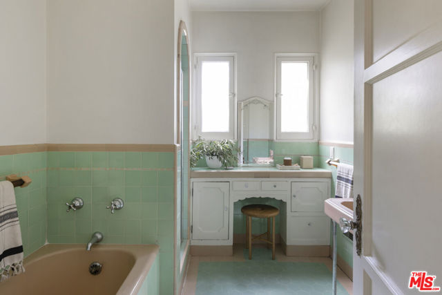 2961 Effie Street, Los Angeles CA: https://media.crmls.org/mediaz/8fe608a6-3088-4edd-a330-be5dba9901d6.jpg