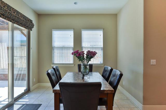 1549 Foxtail Court, Hollister CA: https://media.crmls.org/mediaz/8fe6ad30-a500-425c-8677-2daf1e8c73a6.jpg