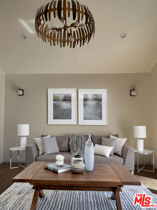 17209 Keswick Street, Lake Balboa CA: https://media.crmls.org/mediaz/8fe7c168-3e44-4826-8acc-7d268344d465.jpg