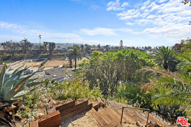 Drew Fenton | 707 Jacon Way Pacific Palisades CA | MLS: 7469273 Drew Fenton | 707 Jacon Way Pacific Palisades CA | MLS: 7469273