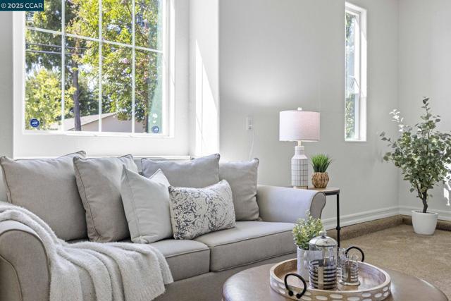 951 Dainty Avenue, Brentwood CA: https://media.crmls.org/mediaz/8fe89ace-f1cd-4ae3-8922-095e615d13ad.jpg