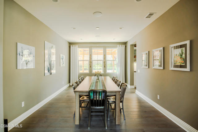 1323 Arroyo View Street, Thousand Oaks CA: https://media.crmls.org/mediaz/8fe8bbd7-3835-4aee-84e6-0e3eea251d19.jpg