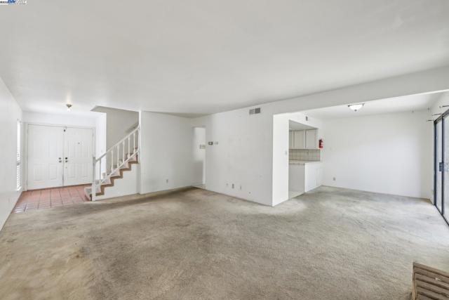Image 3 of 24 For 34242 Arizona St  18