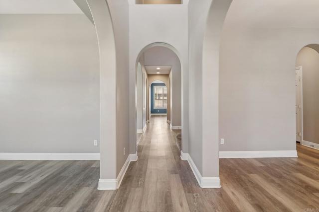 31332 Bluebeech Court, Temecula CA: https://media.crmls.org/mediaz/8fe94f32-4526-43e4-b9e9-a3c2fb6638a4.jpg