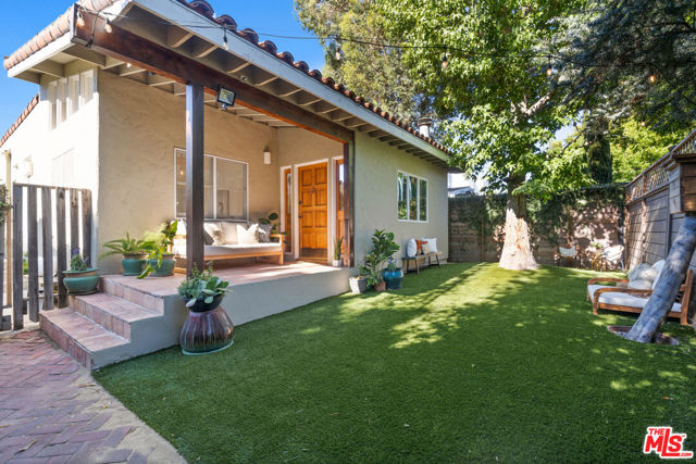 1686 Electric Avenue photo 8