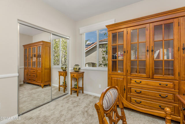 6285 Deerhill Road, Oak Park CA: https://media.crmls.org/mediaz/8fe9c22d-feea-4cd2-afdd-3e2864800c2e.jpg