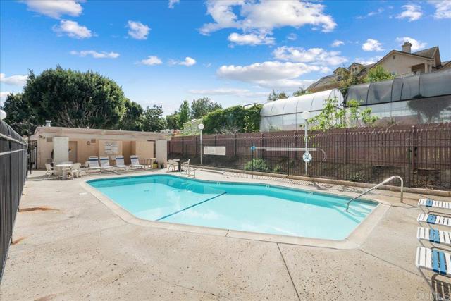 Detail Gallery Image 26 of 28 For 730 Silver Dr, Vista,  CA 92083 - 3 Beds | 2/1 Baths