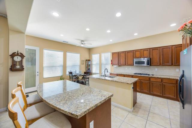 60284 Honeysuckle Street, La Quinta CA: https://media.crmls.org/mediaz/8fea172a-ee8a-4ab6-a2e9-f44c5044b69c.jpg