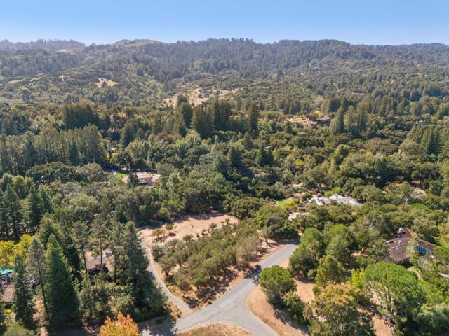 125 Mapache, Portola Valley CA: https://media.crmls.org/mediaz/8fea2529-6478-476a-bc25-753cdbb09ad6.jpg