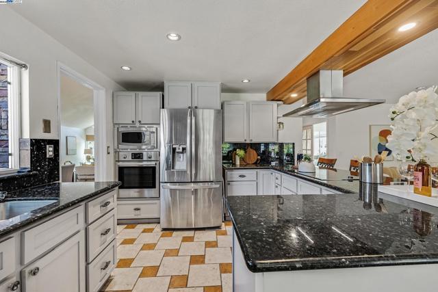 Image 13 of 42 For 45421 Parkmeadow Dr