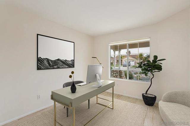 329 Del Flora St, Oceanside CA: https://media.crmls.org/mediaz/8fea4be7-4678-4ae2-a493-25c61774cc23.jpg