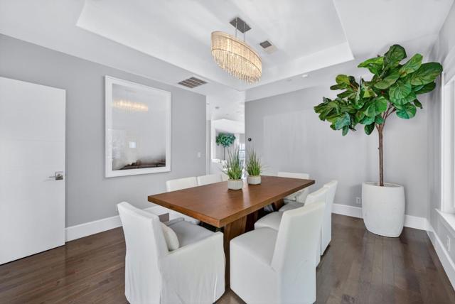 58 Hillcrest Road, San Carlos CA: https://media.crmls.org/mediaz/8feb027e-87fa-4998-ad10-f268de4565c8.jpg