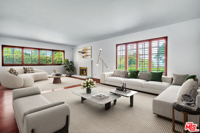 2925 Dona Susana Drive, Studio City CA: https://media.crmls.org/mediaz/8febb2df-6448-4126-a41d-6d7e7df96890.jpg