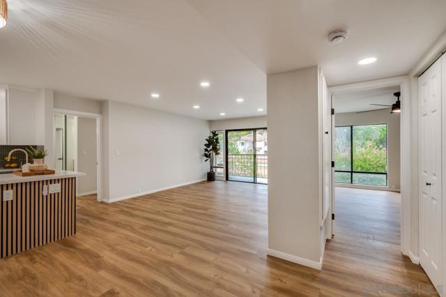 12575 Oaks North Dr., San Diego CA: https://media.crmls.org/mediaz/8fed5f39-2c8b-499e-a82f-a385987ca14d.jpg