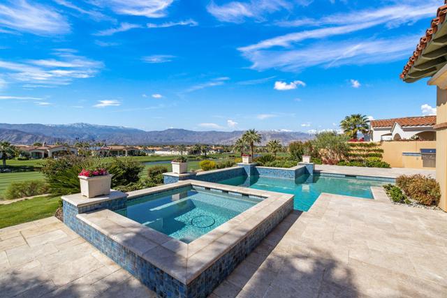 75741 Via Stia, Indian Wells CA: https://media.crmls.org/mediaz/8fef0ec0-a4f1-4739-9802-681b5643e6cd.jpg