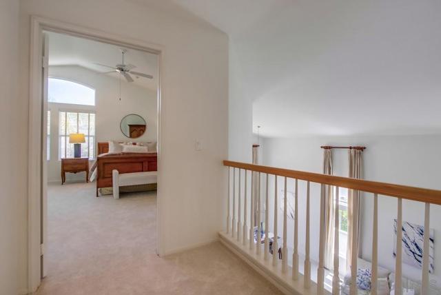 11841 Treewind Ct, San Diego CA: https://media.crmls.org/mediaz/8fef538a-f11a-4958-a64e-af7a6c212984.jpg