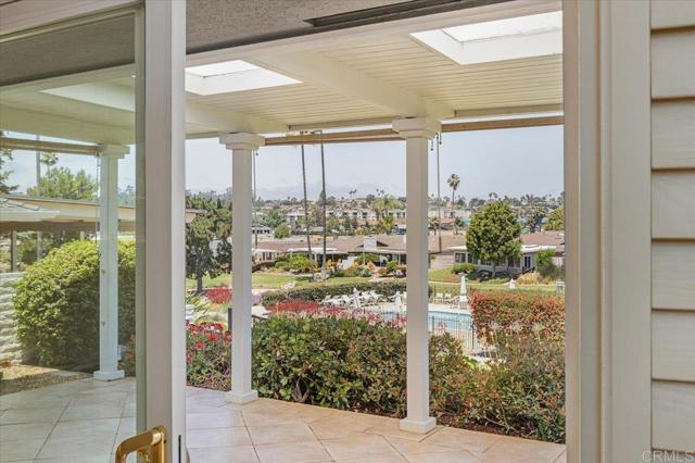 1406 La Loma Drive, San Marcos CA: https://media.crmls.org/mediaz/8fef59b9-a134-45c3-859c-8d3b6655e319.jpg