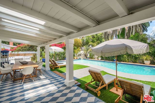 5614 Ponce Avenue, Woodland Hills CA: https://media.crmls.org/mediaz/8fefe4dc-5d11-4a73-a9db-14c8fd209bee.jpg