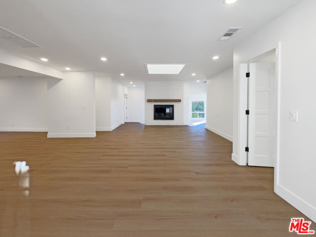 23910 Jensen Drive, West Hills CA: https://media.crmls.org/mediaz/8fefe6df-6fb2-4376-b3f5-1012ecc5e5e1.jpg