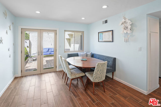 6505 Dume Drive, Malibu CA: https://media.crmls.org/mediaz/8ff01469-221c-4d60-b753-25b0faa456ea.jpg
