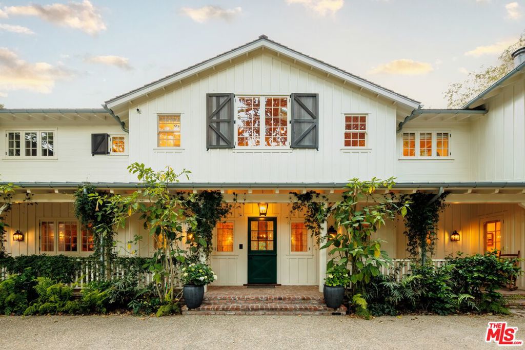 1900 Old Ranch Road — Traditional