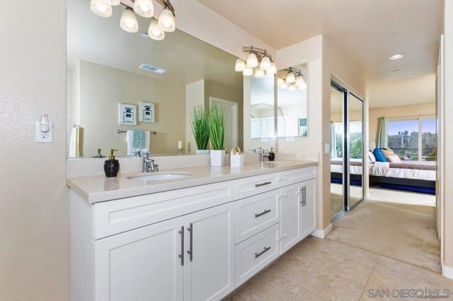 4537 Rainier, San Diego, California 92120, 4 Bedrooms Bedrooms, ,3 BathroomsBathrooms,Townhouse,For Sale,Rainier,250027732SD