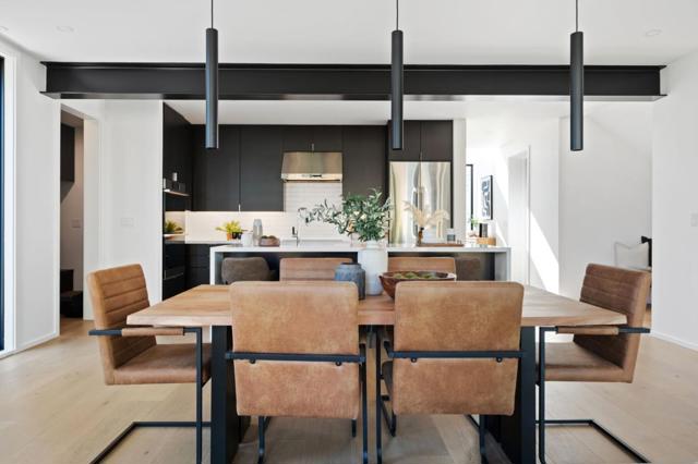 2160 Menalto Avenue, Menlo Park CA: https://media.crmls.org/mediaz/8ff0f352-9cae-4420-b563-dc56abe045a3.jpg