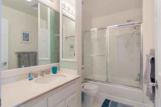 Detail Gallery Image 22 of 25 For 942 D Ave a,  Coronado,  CA 92118 - 3 Beds | 2/1 Baths