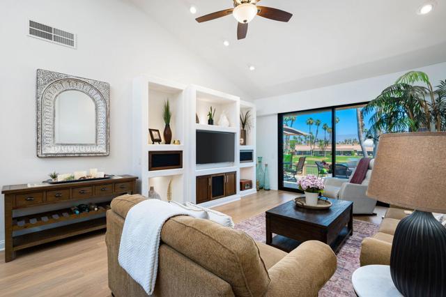 76756 Chrysanthemum Way, Palm Desert, CA 92211