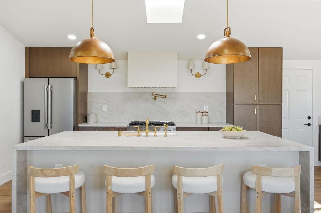 MLS #250043524SD image #11