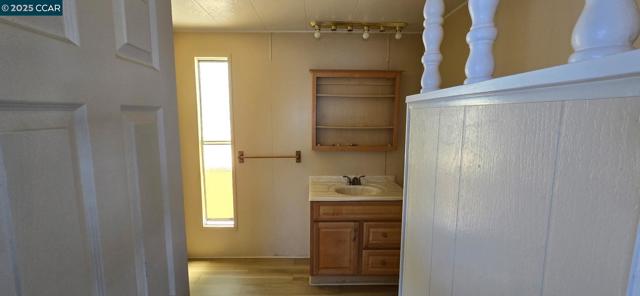 16401 San Pablo Ave, San Pablo CA: https://media.crmls.org/mediaz/8ff1f4dd-c631-42df-be3c-b4db5d3253d0.jpg