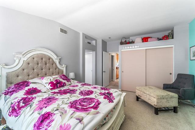 4610 Los Alamos Way, Oceanside CA: https://media.crmls.org/mediaz/8ff22616-0049-4cc9-9cd7-eff4737b1b38.jpg