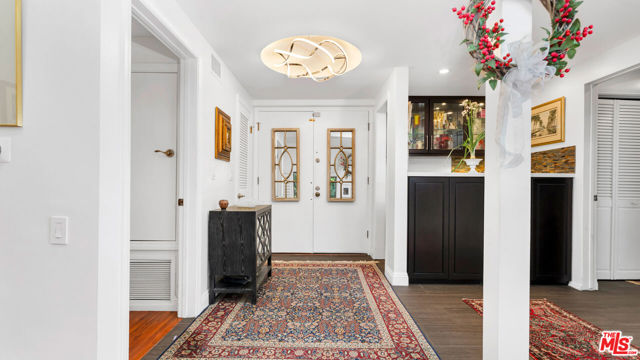 1434 Greenfield Avenue, Los Angeles CA: https://media.crmls.org/mediaz/8ff42128-7b2a-49e2-bd33-8b1b07511c0a.jpg