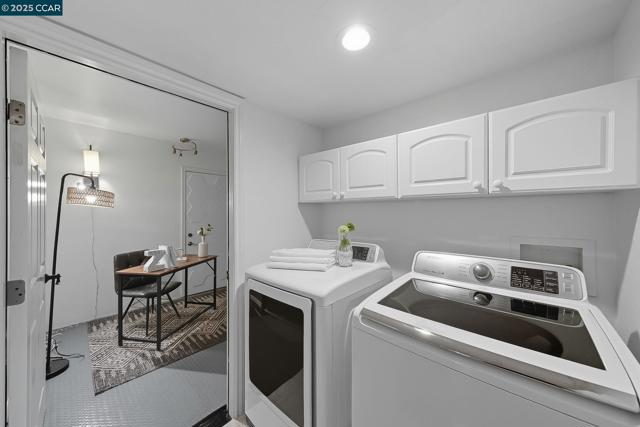 50 Brookwood Rd, Orinda CA: https://media.crmls.org/mediaz/8ff56520-f4eb-43b2-8760-cca64d8e190b.jpg
