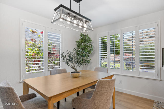 1134 Paquita Street, Camarillo CA: https://media.crmls.org/mediaz/8ff5a5a5-5189-4e66-8385-b6233026eb65.jpg
