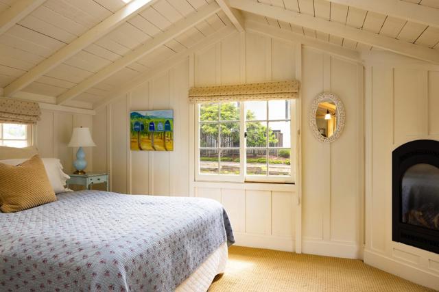 0 NW Corner Casanova & Ocean Avenue, Carmel CA: https://media.crmls.org/mediaz/8ff5f6d0-cfae-4ecf-ae8b-dbb2bcc955f9.jpg