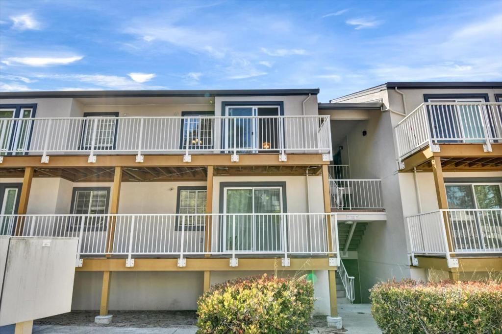 1026 San Luis Circle #707
