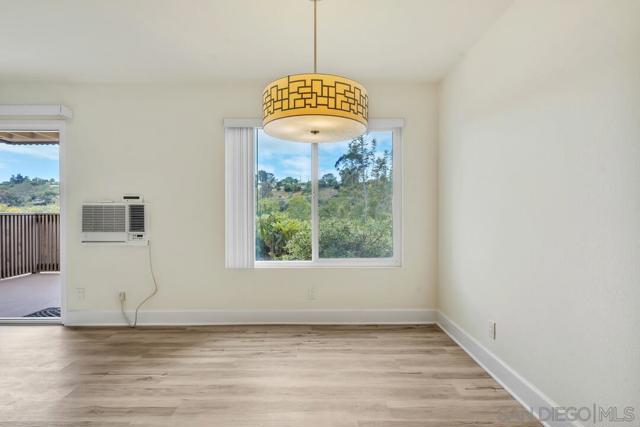 8640 Via Mallorca, La Jolla CA: https://media.crmls.org/mediaz/8ff698ea-86da-4410-9979-15a7c70fbcdb.jpg