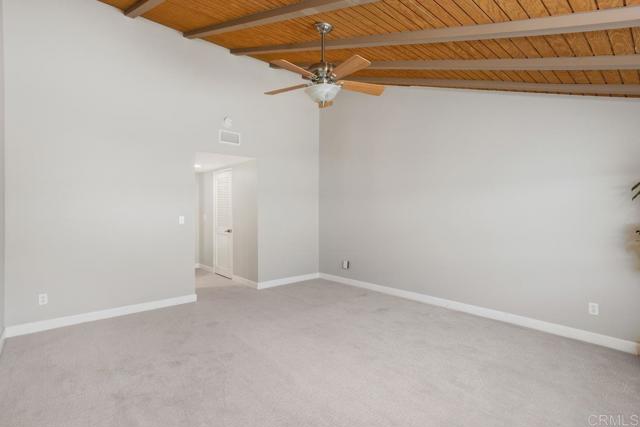 3404 Oak Cliff Dr, Fallbrook CA: https://media.crmls.org/mediaz/8ff7acab-830e-4104-b73a-1dc338498bce.jpg